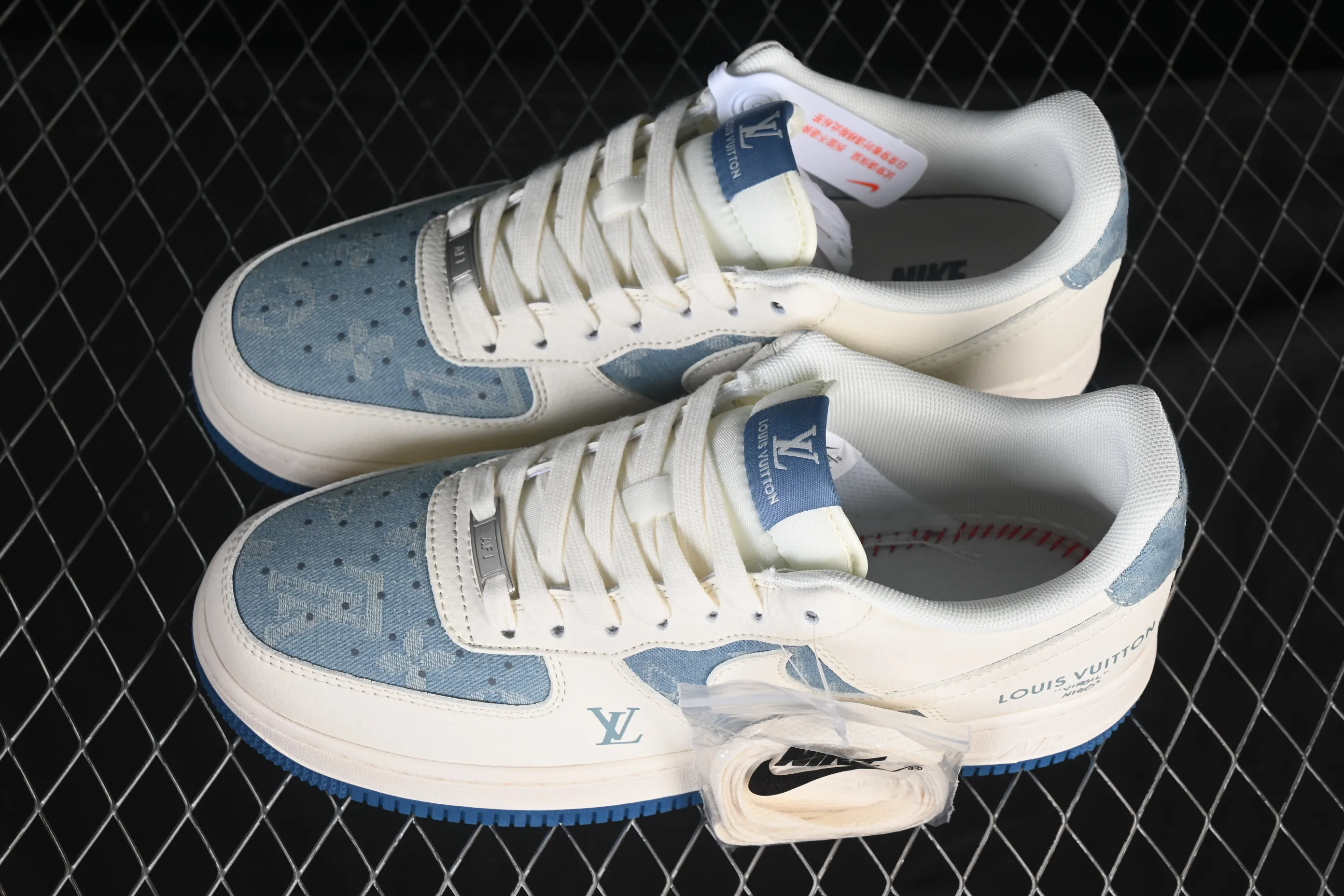 All categories Nk Air Force 1 Air Force series Nk Air Force 1 Low Air Force low-top Nike Air Force 1'07 Low joint white and blue canvas Air Force 1 low-top casual sneakers XD2588-606